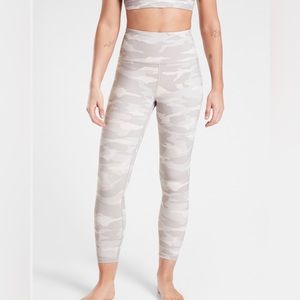 Athleta White Camo Leggings 7/8